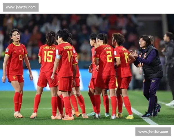 “铿锵玫瑰”绽放2026世界杯女足的别样风景